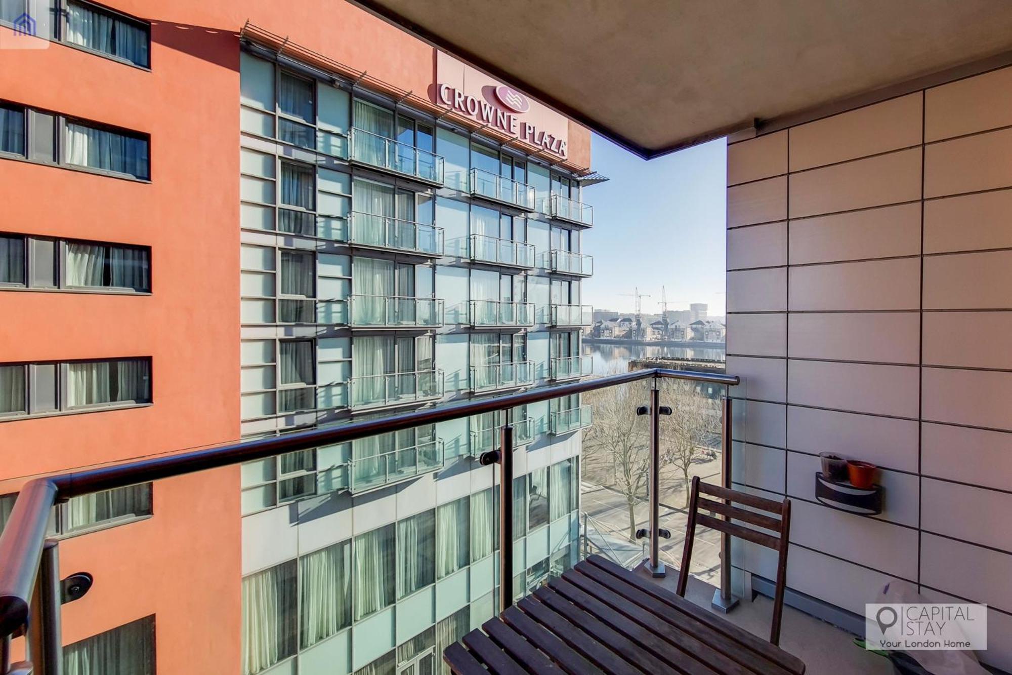 Free Parking - Stylish Three Bedroom Apartment By London Excel Exteriör bild